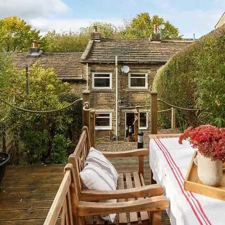 Apple Cottage: 19Th Century Charm In Calder Valley Luddendenfoot Exterior photo
