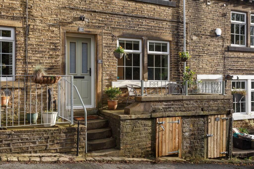 Apple Cottage: 19th Century Charm In Calder Valley Holiday home Luddendenfoot