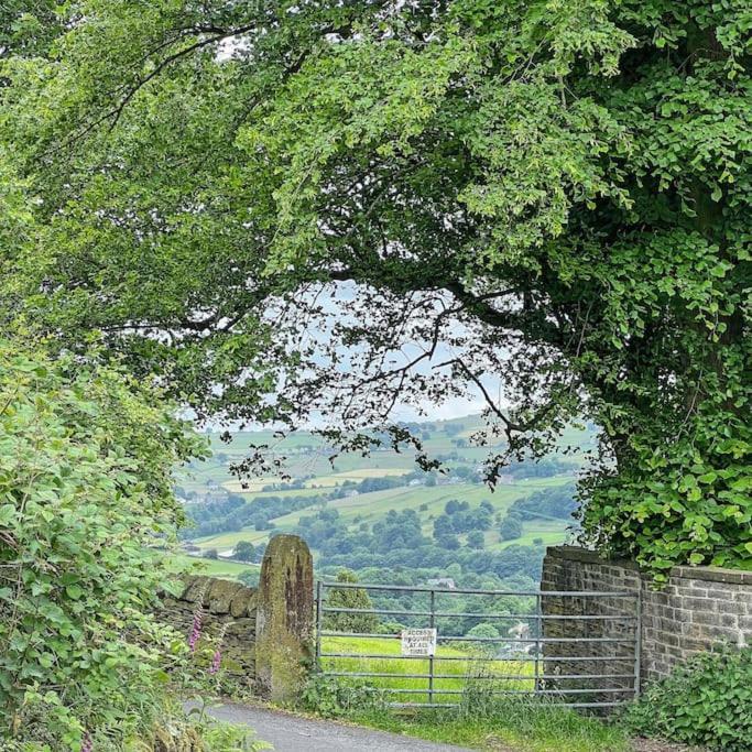 Apple Cottage: 19th Century Charm In Calder Valley *