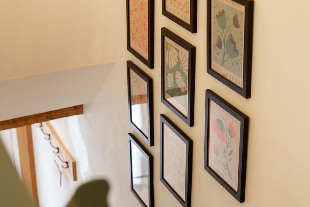 Apple Cottage: 19th Century Charm In Calder Valley Holiday home *