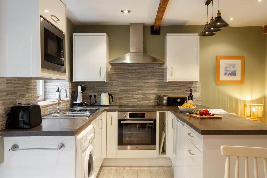 Apple Cottage: 19th Century Charm In Calder Valley Luddendenfoot